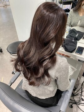 ユーフォリア 渋谷グランデ(Euphoria SHIBUYA GRANDE) ショコラブラウンカラー コテ巻き仕上げ