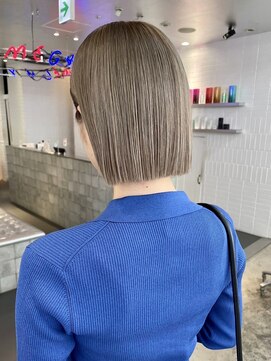 マジコ 原宿(Magico) ボブ/ミルクティーベージュカラー/ブリーチ/ダブルカラー/原宿