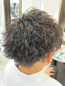 デザイニングヘアードゥ(designing hair Deux) メンズツイストスパイラルパーマ　【メンズヘア/メンズパーマ】