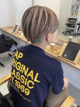 イロ(iro) バレイヤージュカラー