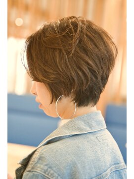 ビュートリアム 鎌倉小町(BEAUTRIUM) [BEAUTRIUM鎌倉小町]大人上品メリハリショート[渡沼一喜]