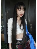 ぱつっとデザインのストレートロング