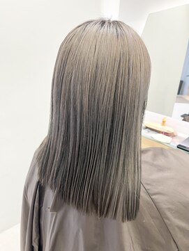 クシュ 本川越店(kusyu...) イメチェンホワイトブロンド外ハネボブ美髪ワイドバング韓国黒髪