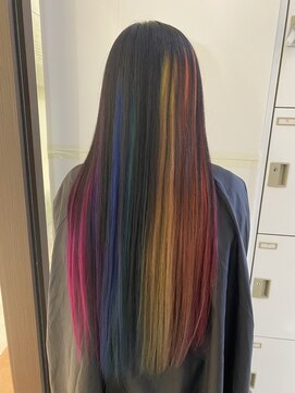 デザイニングヘアードゥ(designing hair Deux) ロングインナーレインボーカラー【ブリーチ/インナーカラー】