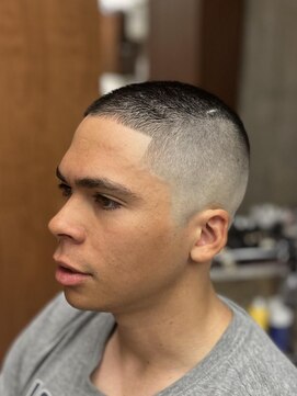 フランクス バーバー ウエストトウキョウ 吉祥寺店(FRANK’S BARBER WEST TOKYO) フェード