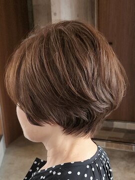 ダコタバイメロウ(DAKOTA by MELLOW) グラデーションボブ