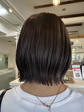 パルファン ヘアアンドスパ(PARFUM HAIR&SPA) 切りっぱなしボブ×イルミナカラー