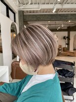 ラウレア(LAULEA)&nbsp;白髪ぼかしバレイヤージュ