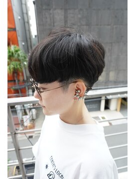 シィーム(cime) モードなショートスタイル