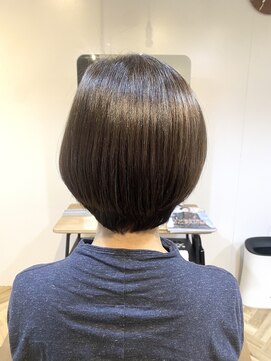 360°美シルエットが続く「小顔見え」丸みボブ×髪質改善カラー