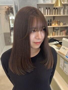 ポジ(poji) ボブ　ミディアムレイヤー　顔まわり　韓国風　艶髪　髪質改善
