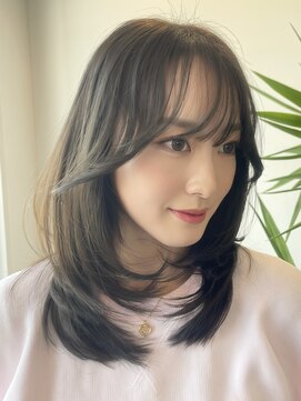 シェリー(Che'ri) ミディアムレイヤー×オリーブグレー/和田