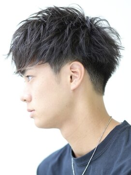 クロトヴィラ 天神大名(KUROT villa) 黒髪ツーブロック刈り上げミニマッシュ