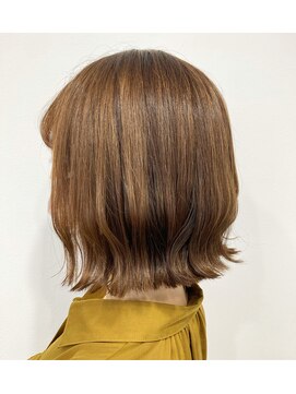 ヘッズ 本八幡店(HEADS) ミディアムヘア ショコラベージュ ボブルフ ベビーバング