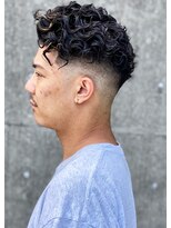 フランクスバーバーザスタンド(Frank’s barber the stand)&nbsp;宮城リョータ風スキンフェードパーマ　バーバースタイル