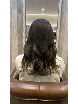 アトム(ATOM) カーキグレージュ