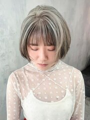 グレーベージュ美髪エモージュフレンチカジュアル_ba488891