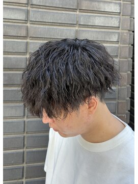 メンズフィール 東梅田店(MENS FEEL) 縦落ちツイストスパイラルパーマ