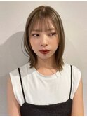 ミディアムレイヤー×グレージュ