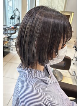 ニコ(NICO by KENJE) 顔まわりレイヤー+くびれヘアー