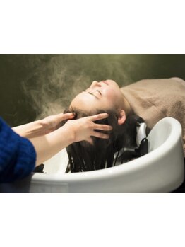 《頑張る日々のご褒美に☆》地肌の状態に合わせた[スパオイル]でアロマ効果も◎プロのヘッドスパで癒されて