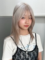 カシェル トウキョウ(Cashel Tokyo)&nbsp;ブリーチ2回 ホワイトミルクティー グレージュ 顔まわりレイヤー