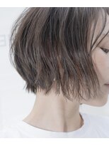 ビーヒアナウ N゜03 金沢駅西店(BE HERE NOW)&nbsp;大人可愛い20代30代40代黒髪前下がりショートボブ丸みショート