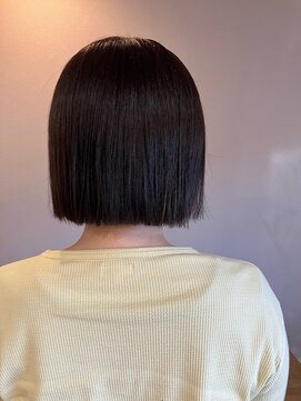 リポゾ(Riposo.) ラベンダーグレージュ・切りっぱなしボブ