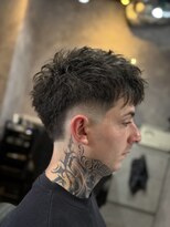 メグロバーバーショップロッポンギ 目黒六(MEGURO BARBER SHOP 6PPONGI) Burstfade /バーストフェード