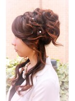 ルエ ヘアメイクバイアクセル(Louer hairmake byAxe-l) Axe-l【アクセル】☆シニヨンパーティーUP☆