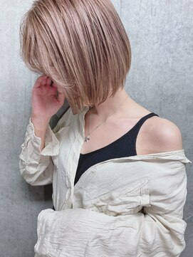 オプスヘアーフェリース(OPS HAIR feliz) ラベージュ×ワンガールボブ×シースルーバング@江上伸也