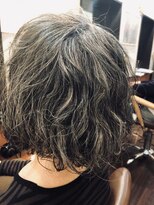 ヘアーアンドチャット リンク 三軒茶屋店(hair&chat LINK) 髪のクセをいかした自然な雰囲気のボブスタイル