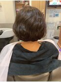 くせ毛を活かしたパーマ風ボブ