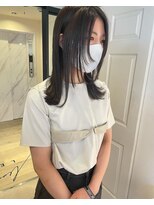 エル 桜山(yel)&nbsp;ウルフレイヤー/髪質改善/インナーカラー/ケアブリーチ/