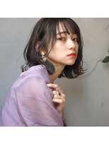 アトリエ フェム(atelier.fem)&nbsp;外ハネとくびれが可愛いニュアンスミディアム