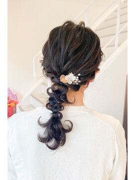 タイドヘア 茨木店(TIDE HAIR) 編み下ろしアレンジ