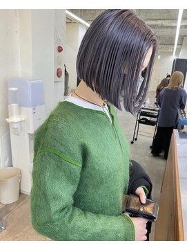 ミラバイグリーン(Mira by green) 大人可愛い20代30代40代黒髪前下がりショートボブ丸みショート