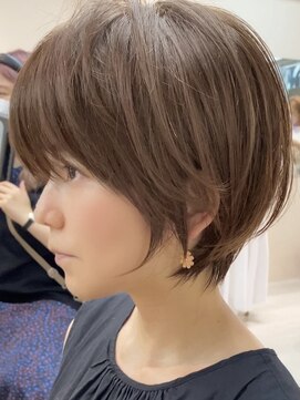 ラフ 新宿(Laff) 似合わせカット20代30代40代50代くびれショート丸みショートボブ