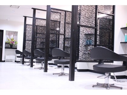 サロンドフィール(Salon de feel)の写真