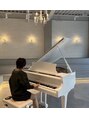 ゼロヘアー(zero hair) 幼少期からずっとピアノをやっています^ ^
