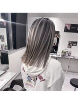 キング(K!ng)&nbsp;縮毛矯正髪質改善ハイライトレイヤーカット枚方美容室エクステ