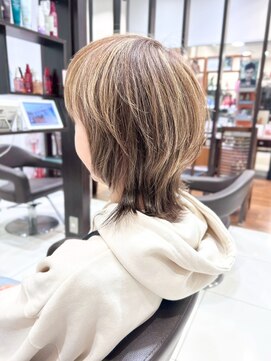 マーリィ イオン久里浜店(AEON) 小顔効果◎くびれミディアムレイヤーハイライトベージュ