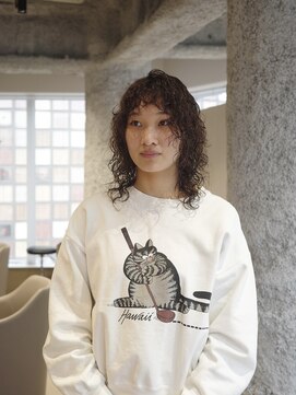 ネロ フタコタマガワ(NERO FUTAKOTAMAGAWA) 【加藤 青空】　スパイラルパーマ