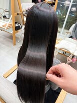 ブローチェラウカ(Broche lauka)&nbsp;【地毛風の柔らかさ】潤い溢れる髪質改善ストレート