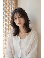 オアシスアヴェダ ザ・ペニンシュラ東京(OASIS AVEDA)&nbsp;セミロングゆるふわ低ダメージニュアンスパーマ20代30代