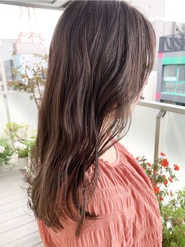 キアラ(Kchiara) 大人女性ハイライトカラー