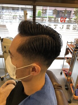 ヘアーズ ゴッチ(HAIRS GOTTI) スキンフェードスタイル