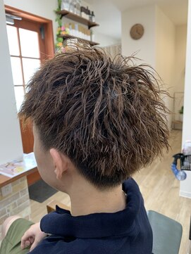 モーヴ(Mauve) ツイストスパイラルパーマ