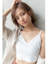 メゾンバイハバナ(maison by HAVANA)&nbsp;大人かわいいフェザーバングカーキグレージュミディアムウルフ