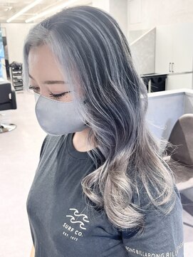 ファイブバイジエクト 堀江(FIVE by The Ect) ホワイトバレイヤージュ